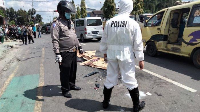 pengemudi-wanita-yamaha-mio-disenggol-mobil-fortuner.jpg