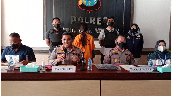 Gadis Belia Dijual ke Pria Hidung Belang Sejuta, Wanita Muda di Riau Dapat Rp200 Ribu,Tertunduk Malu