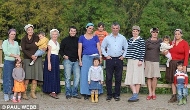 Pintarnya Pria Desa Ini Hidup Serumah Sama 7 Istrinya, Awalnya Saling Cemburu, Akhirnya Hidup Rukun