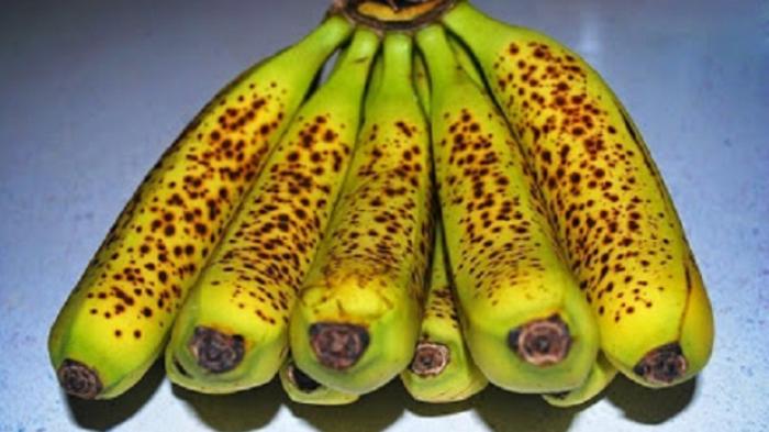 pisang-dengan-kulit-berbintik-hitam-atau-cokelat_20150518_194738.jpg