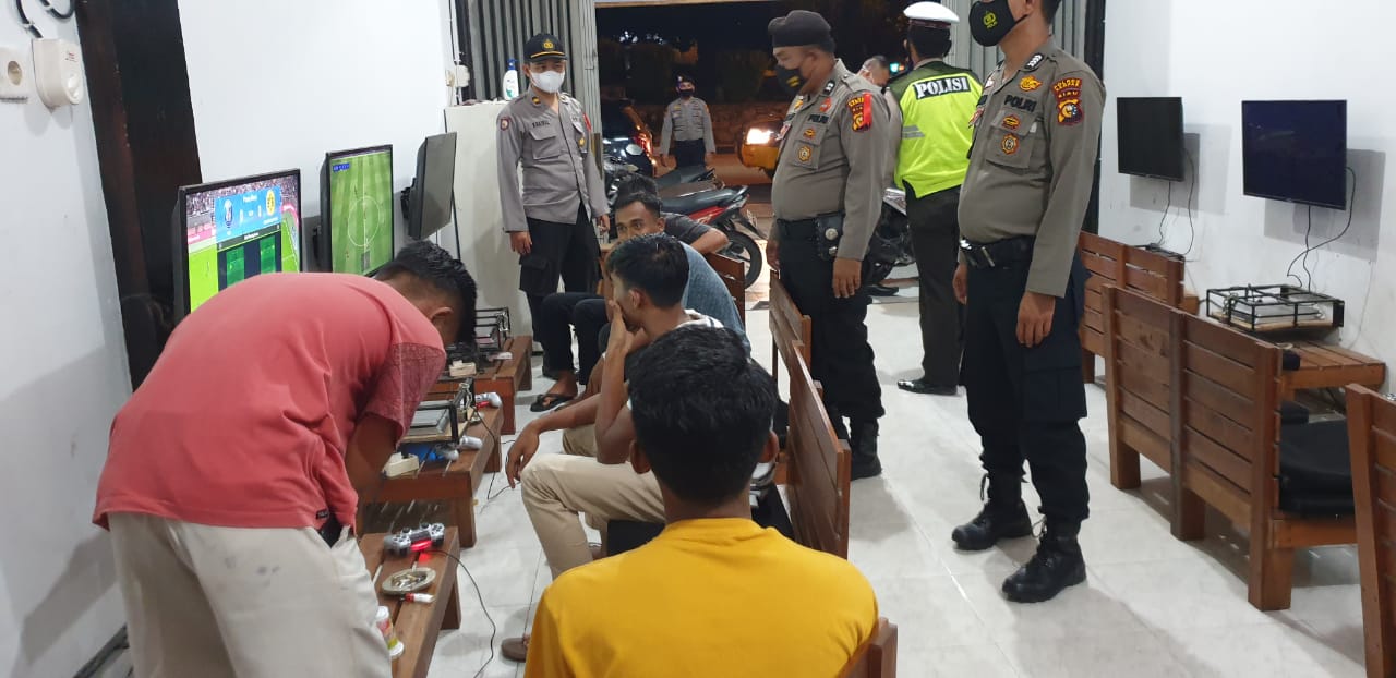 Gencarkan Pendisiplinan Prokes Covid-19 Jelang Nataru,Polres Kampar Lakukan Imbauan dan Sosialisasi