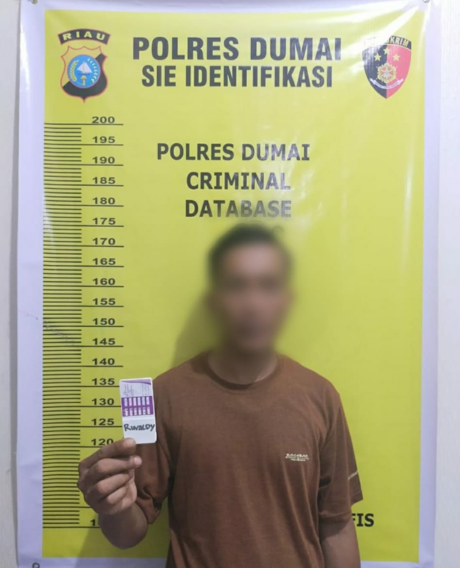 NIKMATI Barang Haram di Kamar Hotel Berbintang, Pria di Dumai Riau Diringkus Polisi