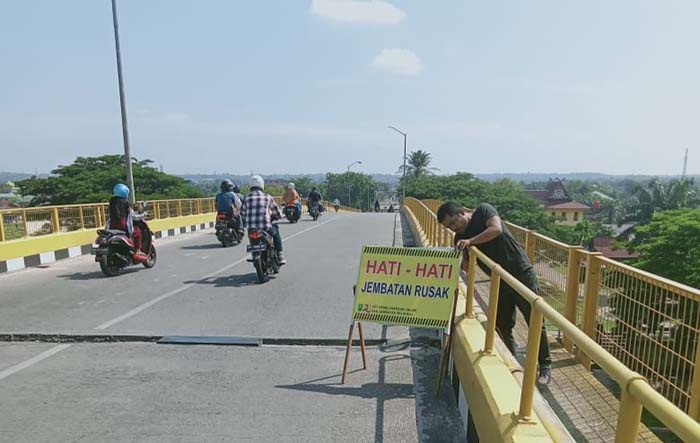 Ada Celah di Jembatan Leighton Pekanbaru,Ngeri Nggak Sih, Dinas PU Riau Pastikan Aman, Ini Katanya