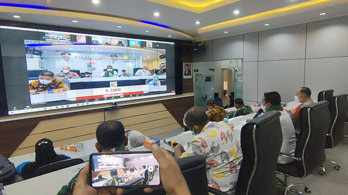 rapat-virtual-covid-dipimpin-bupati.jpg