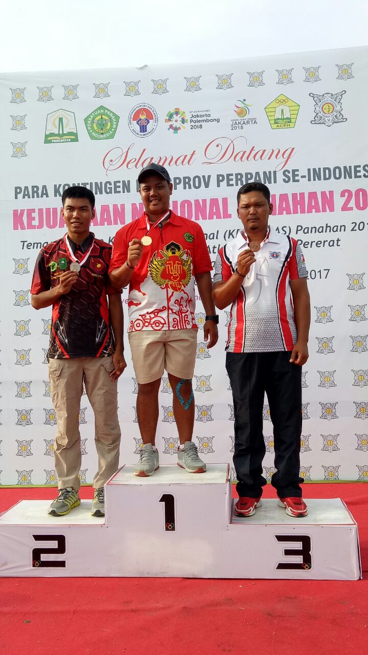 riau-meraih-emas-dan-perak-di-kejurnas-panahan_20171108_134220.jpg