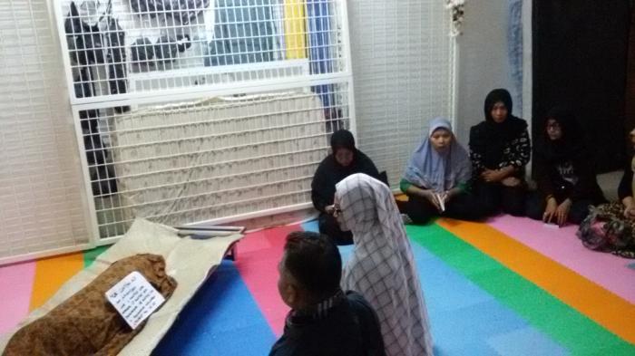 Susah Menahan Tangis, Istri Komeng: Harapan Saya Bisa Besarkan Caca