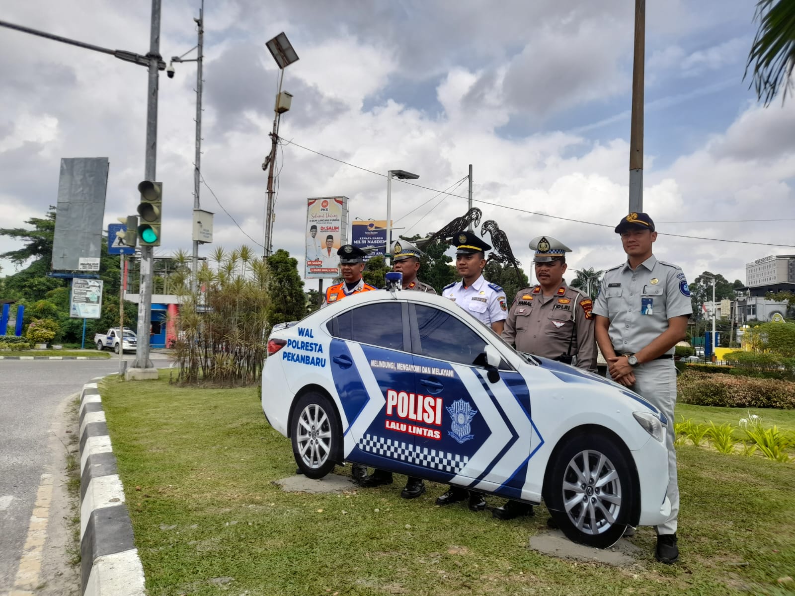 Satlantas Polresta Pekanbaru Pasang Mobil Patroli Kamuflase, Ini Fungsinya