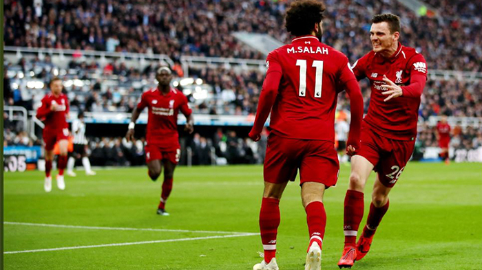 selebrasi-salah-bersama-andi-robertson.jpg
