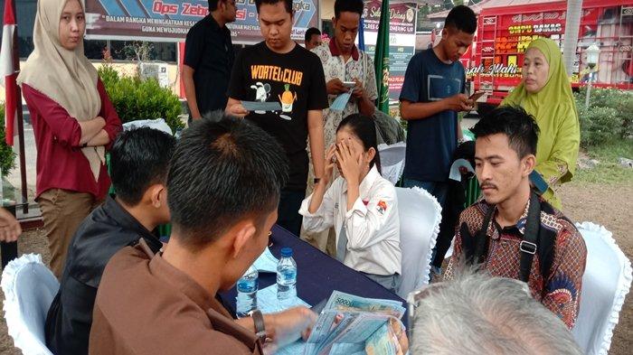 Inul Daratista Terjaring Operasi Zebra 2019, Langsung Menangis dan Menutup Mukanya