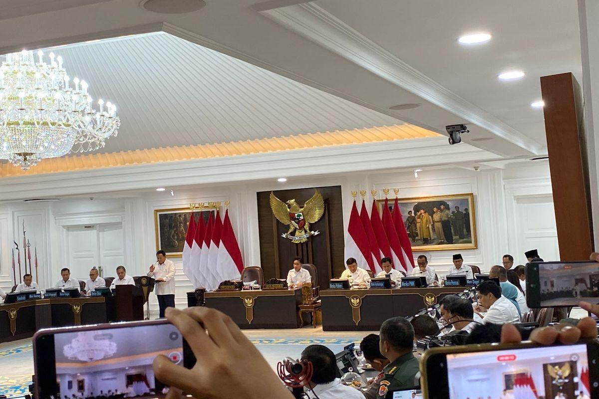 sidang-Kabinet-paripurna-2025.jpg
