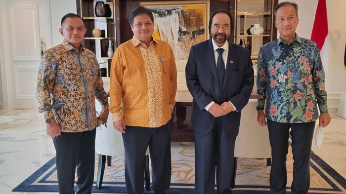 silaturahmi-airlangga-hartarto-dan-surya-paloh-sepakat-jaga-pemerintah-jokowi.jpg
