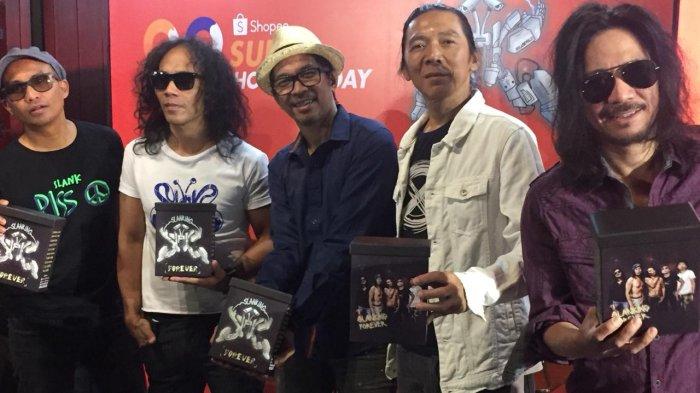 Download Lagu Slank Terlalu Manis MP3 Beserta Lirik dan Chord Lagu Terlalu Manis