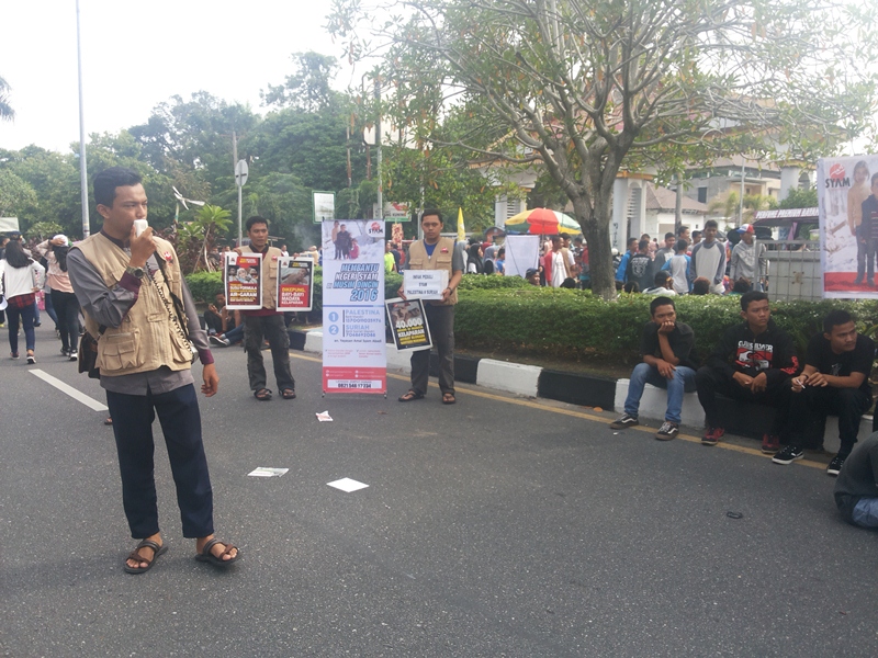 syam-organizer-galang-dana-di-car-free-day_20161030_172117.jpg
