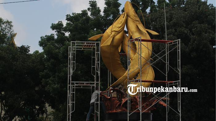 Tugu Selais Pekanbaru Tampil Lebih Cantik - tugu_20180430_180108.jpg