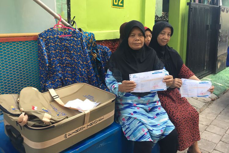 tukang-pijat-di-bekasi-supriatin-53-jadi-salah-satu-korban-dari-penipuan_20170826_083016.jpg