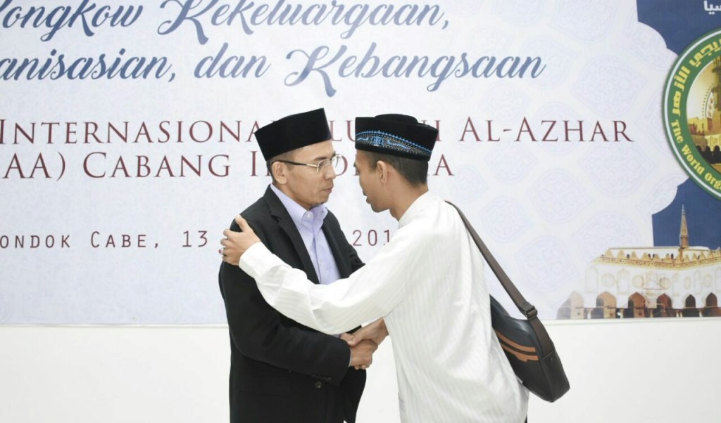 ustadz-abdul-somad-dan-tgb-gubernur-ntb-tgh-muhammad-zainul-majdi_20180114_153304.jpg
