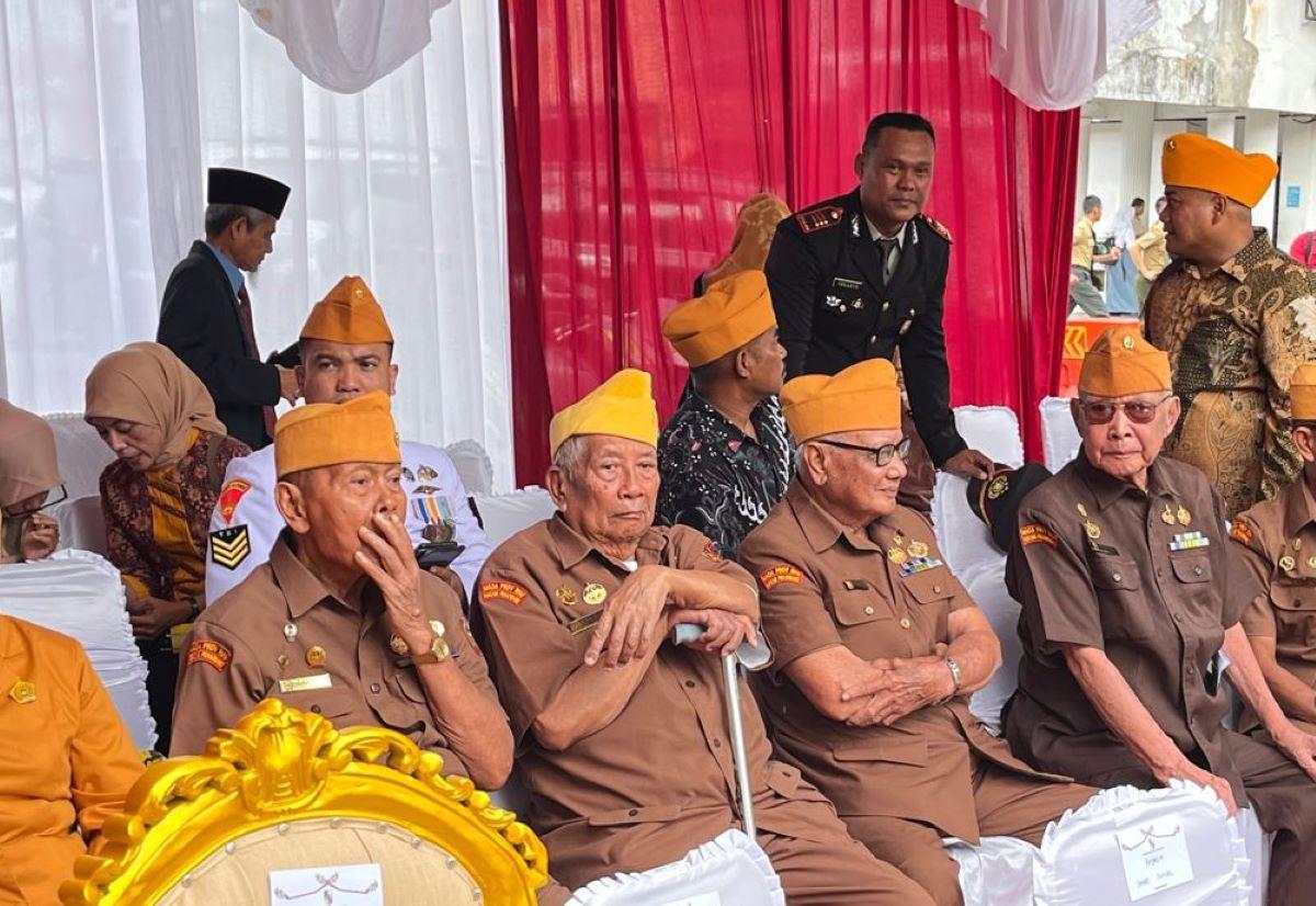 veteran-yang-tergabung-dalam-LVRI-Pekanbaru.jpg
