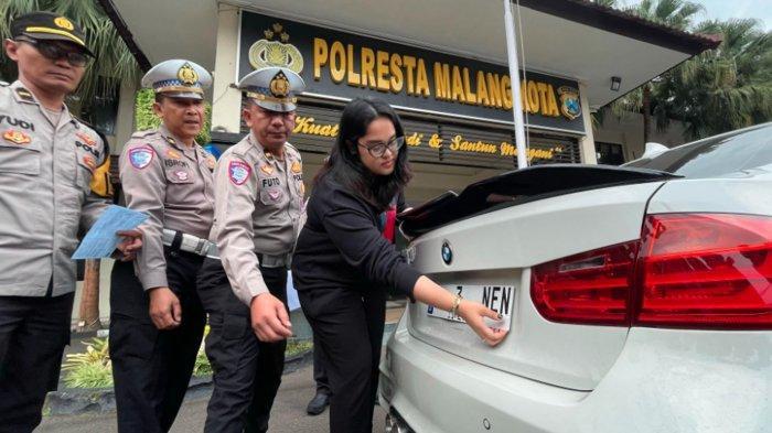 viral-mobil-plat-N-3-NEN-orang-pekanbaru.jpg