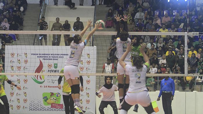 Kalahkan Lampung dengan Skor 3 - 2, Voli Putri Riau Raih Medali Perunggu di Porwil Sumatera XI 2023