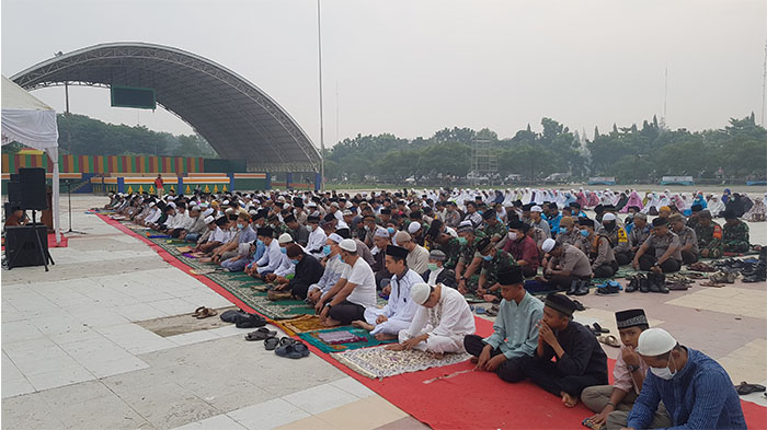 warga-dumai-melaksanakan-sholat-istisqa-dan-sholat-dhuha.jpg