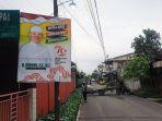 APK-Bakal-Calon-Bupati-Inhil-terpasang-di-tiang-listrik.jpg