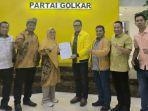 Afni-dapat-sk-golkar.jpg