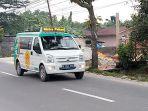 Angkot-pekan-tampak-melintas-di-Jalan-Purwodadi-Kota-Pekanbaru.jpg