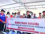 BRK-Syariah-salurkan-sembako-untuk-korban-banjir-di-Rohul.jpg