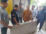 Bawaslu-Lakukan-Pengawasan-Logistik-Pemilu-2024-yang-datang-di-Gudang-KPU-Bengkalis.jpg