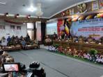 Bupati-Kuansing-Suhardiman-Amby-menyampaikan-kata-sambutannya.jpg