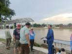 Bupati-Kuansing-pantau-persiapan-pacu-jalur-Kuansing-di-tepian-narosa.jpg