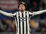 Dilego-Juventus-Weston-MCKennie-akan-kembali-ke-BUndesliga.jpg