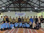 Dosen-Universitas-Riau-mahasiswa-pengurus-kelompok-konservasi-mangrove-dan-PT-Imbang-Tata-Alam.jpg