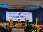 Dua-Paslon-Bupati-dan-Wakil-Bupati-Bengkalis-hadir-dalam-debat.jpg