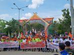 Exco-Partai-Buruh-Kabupaten-Pelalawan-menggelar-aksi-damai.jpg