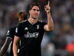 Fans-PSG-ancam-potong-jari-jika-nekat-datangkan-Dusan-Vlahovic-dari-Juventus.jpg