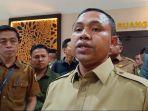 Gubernur-Riau-Abdul-Wahid-usai-menggelar-pertemuan-dengan-kepala-OPD.jpg