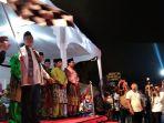 Gubernur-Riau-Syamsuar-lepas-pawai-takbir-pemko-pekanbaru.jpg