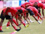 Hari-ini-Persipura-Jayapura-vs-Persewar-Waropen.jpg