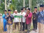 Jalan-Parit-Gantung-di-Desa-Kedaburapat-Kabupaten-Kepulauan-Meranti.jpg