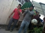 Jenazah-Suporter-PSPS-Tegar.jpg
