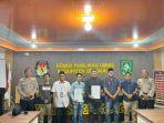 KPU-Bengkalis-Serahkan-Berita-Acara-Hasil-Pleno.jpg