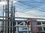 Kabel-semraut-di-jalan-hr-soebrantas.jpg