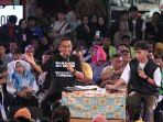 Kampanye-Anies-di-Pasar-Sail-Pekanbaru.jpg