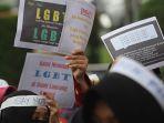 Kampanye-anti-LGBT-di-Pekanbaru-beberapa-waktu-lalu.jpg