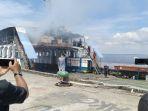 Kapal_Roro_Bengkalis_Riau_sedang_parkir_terbakar.jpg