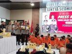 Kapolres-Bengkalis-AKBP-Setyo-Bimo-Anggoro-ekpos-narkoba.jpg