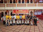 Kapolresta-Pekanbaru-Kombes-Pol-Jeki-Rahmat-Mustika-SIK-bersama-Ketua-Ketua-Organisasi.jpg<pf>Panitia-Bersama-Baksos-Imlek-dan-Pengurus-Chee-Thian-Thai-Seng-Keng-Sungai-Apit.jpg<pf>Panitia-Bersama-Baksos-Imlek-dan-Pengurus-Kelenteng-Kwan-Tee-Bio-Lubuk-Muda.jpg<pf>Panitia-Bersama-Baksos-Imlek-dan-Pengurus-Vihara-Cahaya-Maitreya.jpg<pf>Panitia-Bersama-Baksos-Imlek-dan-Pengurus-Kelenteng-Hock-Hian-Kiong-Sungai-Selari.jpg