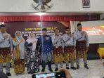 Kasmarni-Bagus-Santoso-Usai-ditetapkan-sebagai-Pemenang-Pilkada-Bengkalis-2024.jpg