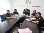 Kejari-Bengkalis-Sri-Odit-Meganondo-Saat-Hadiri-Video-Conference-Ekpose.jpg